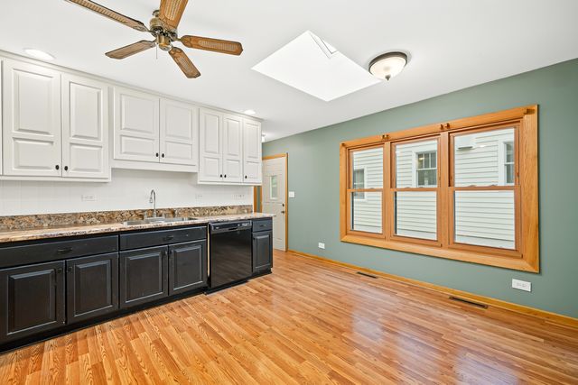 183 Brandon Avenue, Glen Ellyn, IL 60137