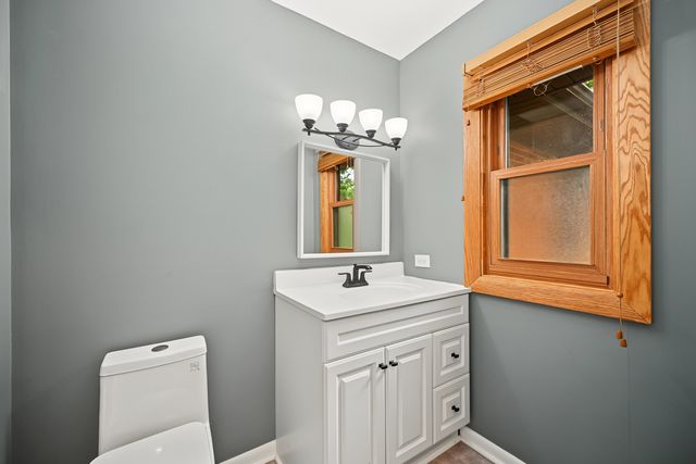 183 Brandon Avenue, Glen Ellyn, IL 60137