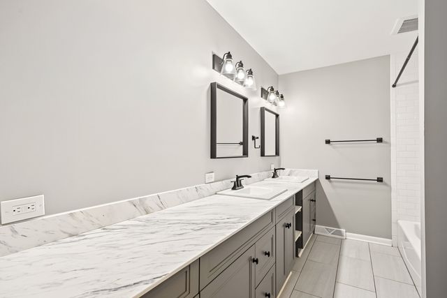 183 Brandon Avenue, Glen Ellyn, IL 60137
