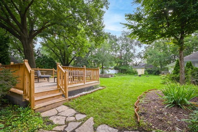 183 Brandon Avenue, Glen Ellyn, IL 60137