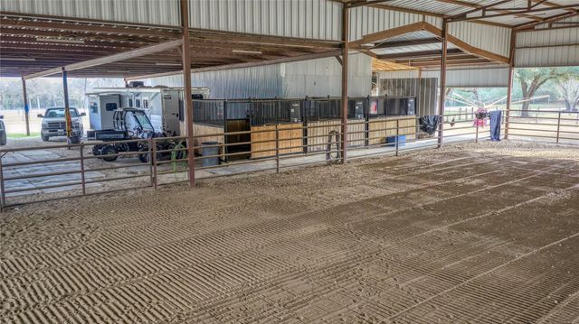 8775 Lone Star RD, Washington, TX 77880