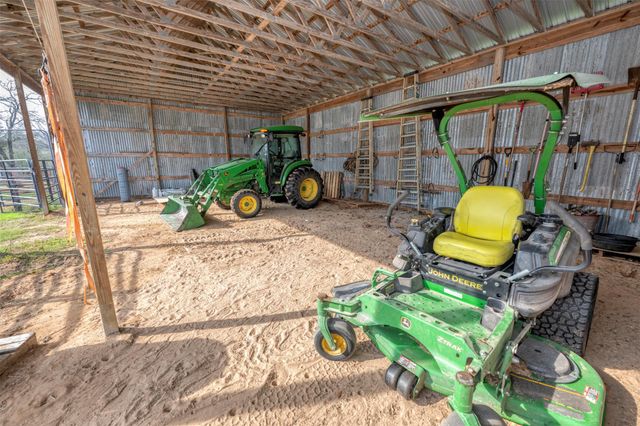 8775 Lone Star RD, Washington, TX 77880