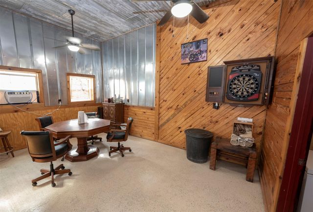 8775 Lone Star RD, Washington, TX 77880