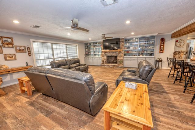 8775 Lone Star RD, Washington, TX 77880