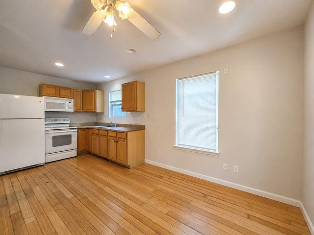 4516 Russell DR B Bottom, Austin, TX 78745