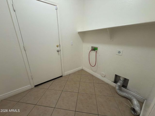 7157 W GLOBE Avenue, Phoenix, AZ 85043