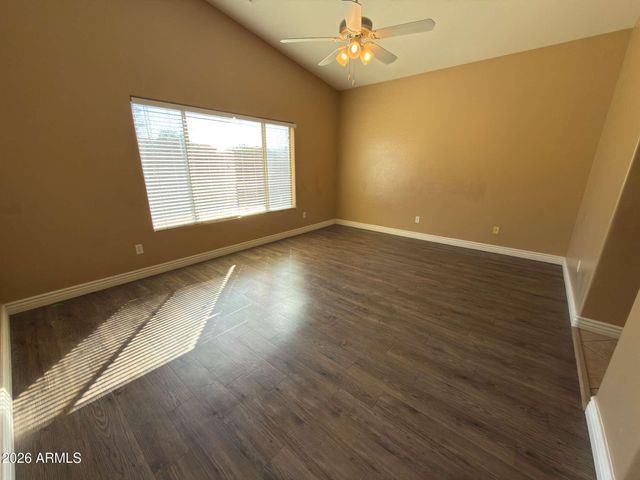 7157 W GLOBE Avenue, Phoenix, AZ 85043