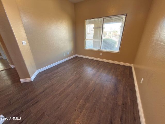 7157 W GLOBE Avenue, Phoenix, AZ 85043