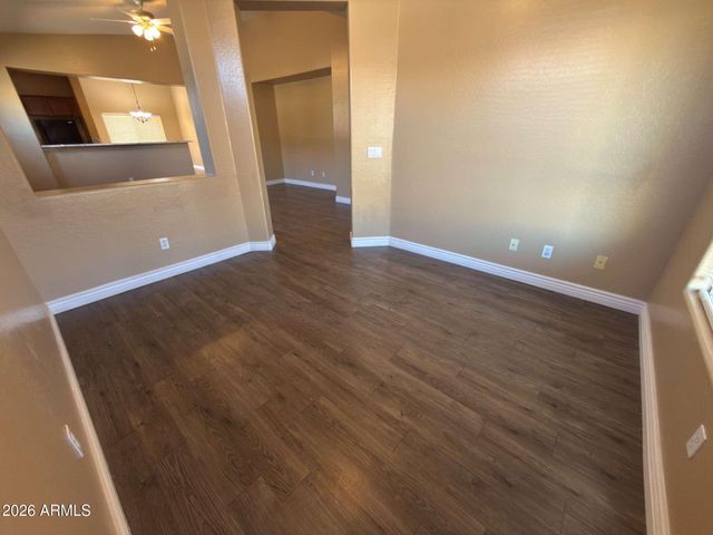 7157 W GLOBE Avenue, Phoenix, AZ 85043