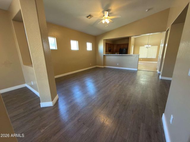 7157 W GLOBE Avenue, Phoenix, AZ 85043