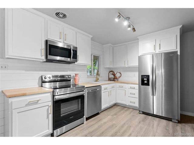 6487 Independence Way, Arvada, CO 80004