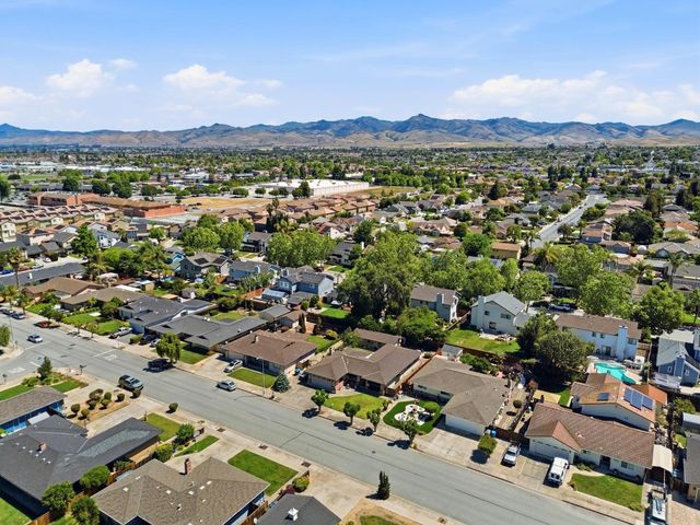 1750 Severinsen Street, Hollister, CA 95023