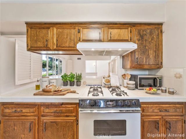 612 N Maryport Avenue, San Dimas, CA 91773
