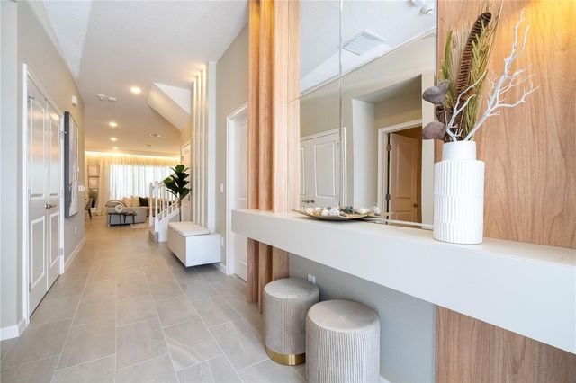 10018 VOYAGER WAY, Orlando, FL 32821