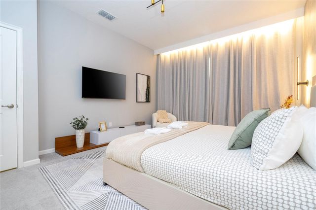 10018 VOYAGER WAY, Orlando, FL 32821