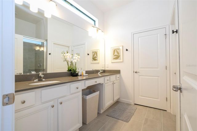 10018 VOYAGER WAY, Orlando, FL 32821