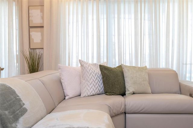 10018 VOYAGER WAY, Orlando, FL 32821