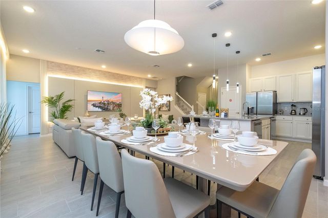 10018 VOYAGER WAY, Orlando, FL 32821