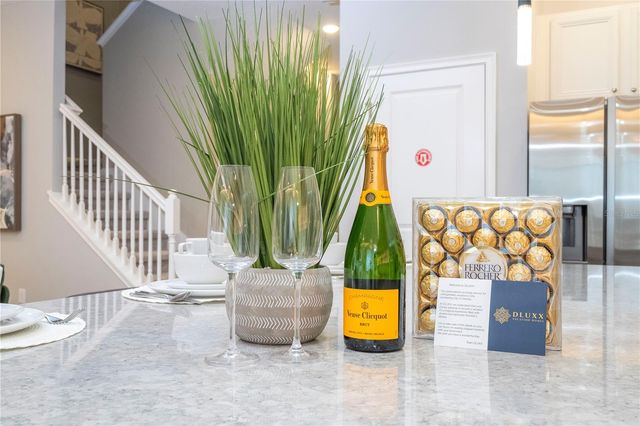 10018 VOYAGER WAY, Orlando, FL 32821