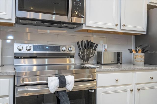 10018 VOYAGER WAY, Orlando, FL 32821