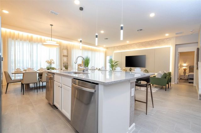 10018 VOYAGER WAY, Orlando, FL 32821