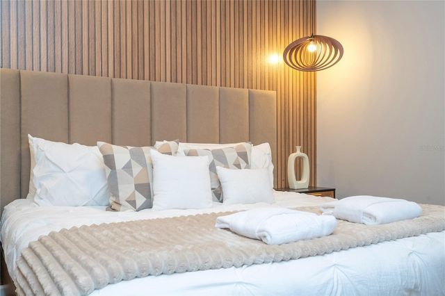 10018 VOYAGER WAY, Orlando, FL 32821