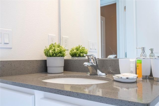 10018 VOYAGER WAY, Orlando, FL 32821