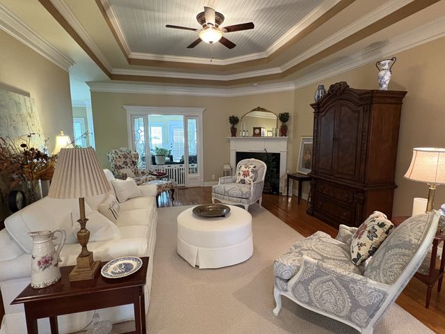 2102 Stillwell Ct, Murfreesboro, TN 37130
