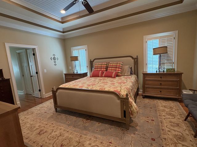 2102 Stillwell Ct, Murfreesboro, TN 37130
