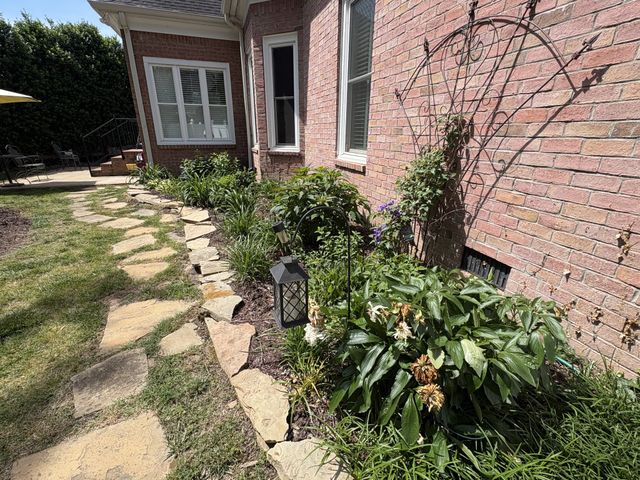 2102 Stillwell Ct, Murfreesboro, TN 37130