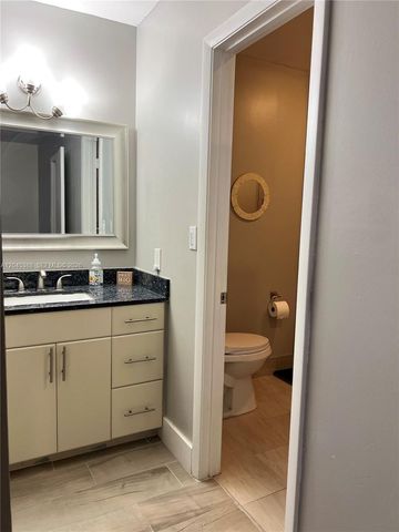 11331 SW 9th Ct, Pembroke Pines, FL 33025