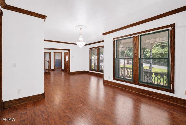 101 Knobb Hill Road, Johnson City, TN 37601