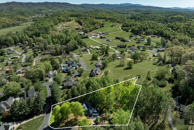 101 Knobb Hill Road, Johnson City, TN 37601