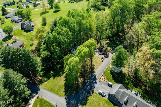 101 Knobb Hill Road, Johnson City, TN 37601