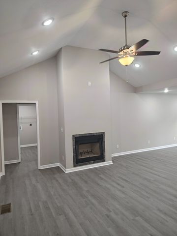 689 W Main St, Alexandria, TN 37012