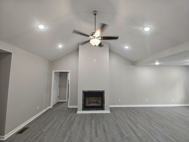 689 W Main St, Alexandria, TN 37012