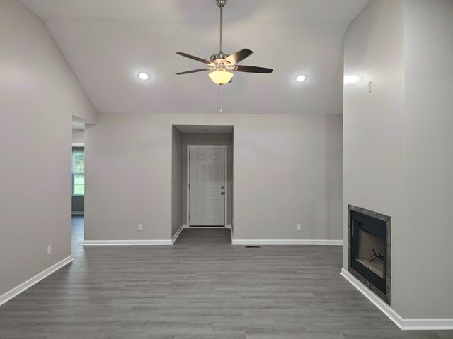 689 W Main St, Alexandria, TN 37012