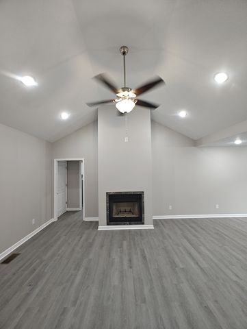 689 W Main St, Alexandria, TN 37012