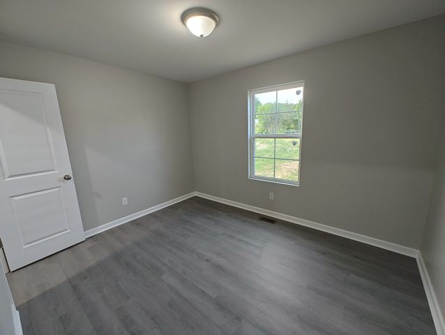689 W Main St, Alexandria, TN 37012