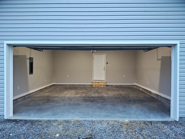 689 W Main St, Alexandria, TN 37012