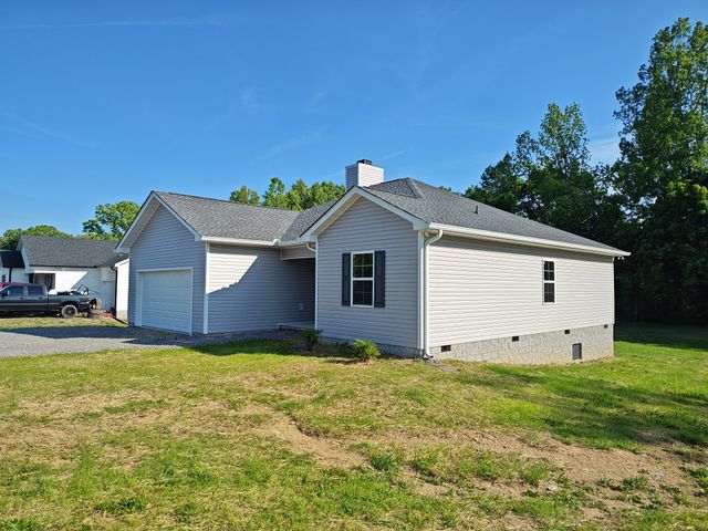 689 W Main St, Alexandria, TN 37012