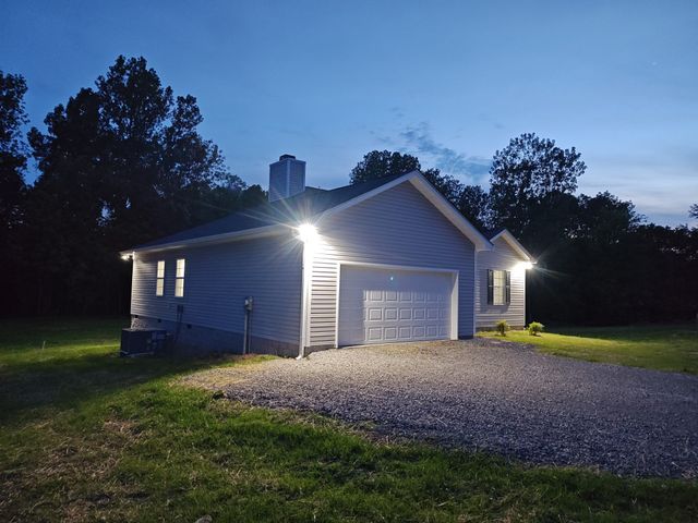 689 W Main St, Alexandria, TN 37012