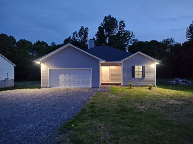 689 W Main St, Alexandria, TN 37012