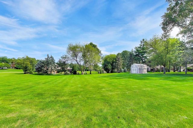 25371 W MARILYN MEADOW Court, Wauconda, IL 60084