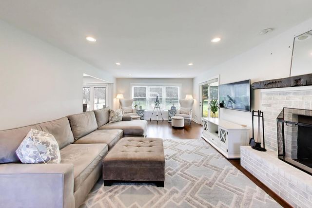 25371 W MARILYN MEADOW Court, Wauconda, IL 60084