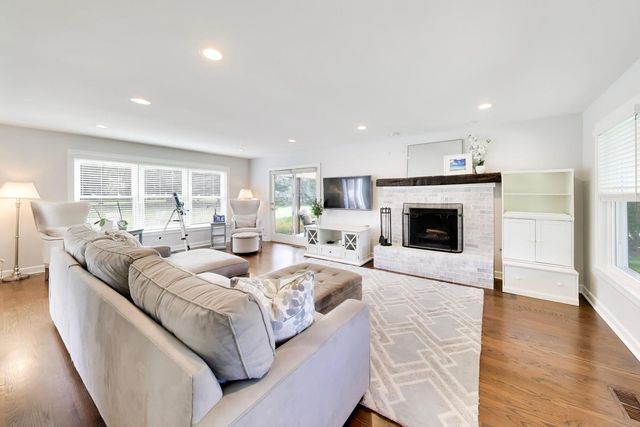 25371 W MARILYN MEADOW Court, Wauconda, IL 60084