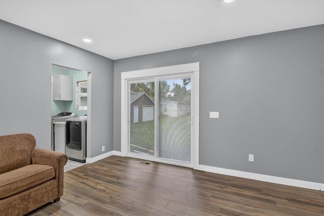 707 Lowell Avenue, Jackson, MI 49202