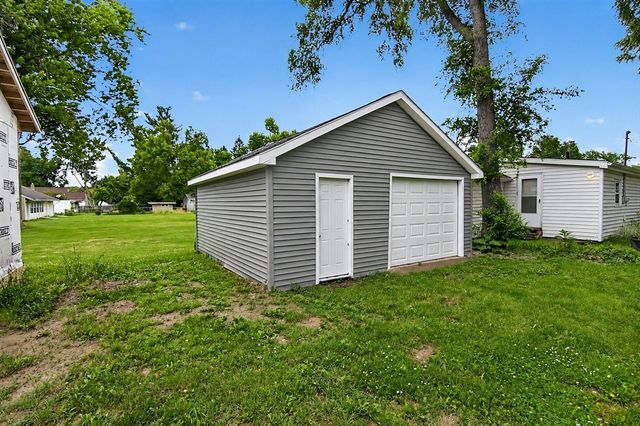 707 Lowell Avenue, Jackson, MI 49202
