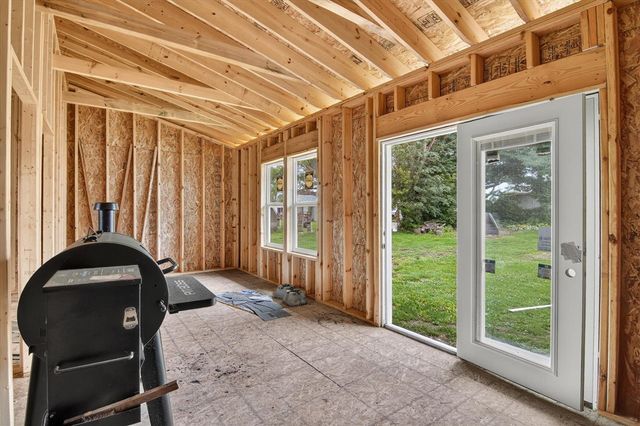707 Lowell Avenue, Jackson, MI 49202