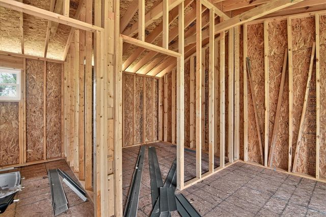 707 Lowell Avenue, Jackson, MI 49202